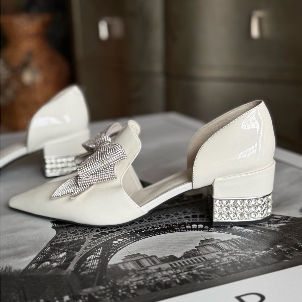 Elegant White Women's Shoes with Rhinestone Bow wedding loafer - Picture 3 of 9